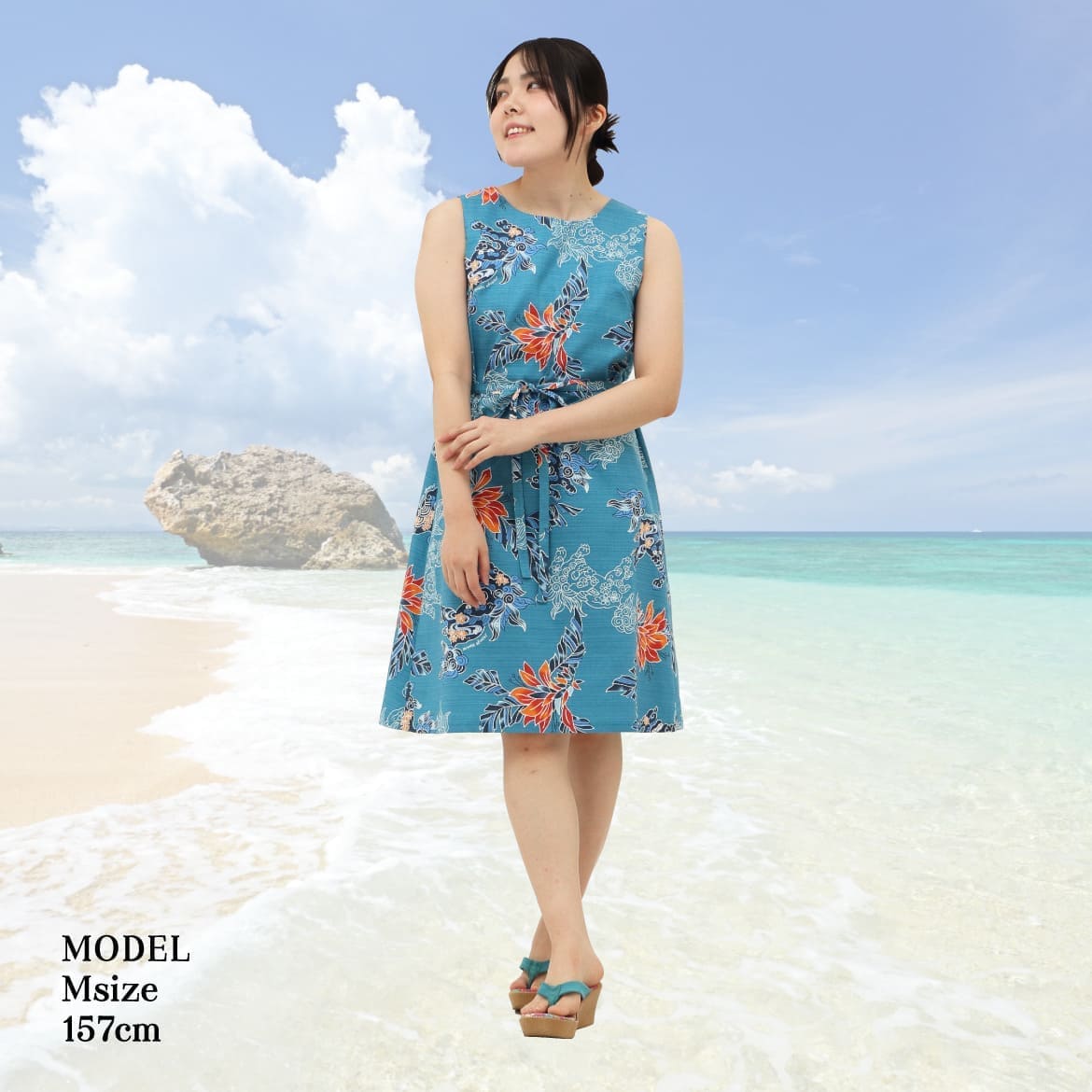 青い空、青い海沖縄を感じるデザイン