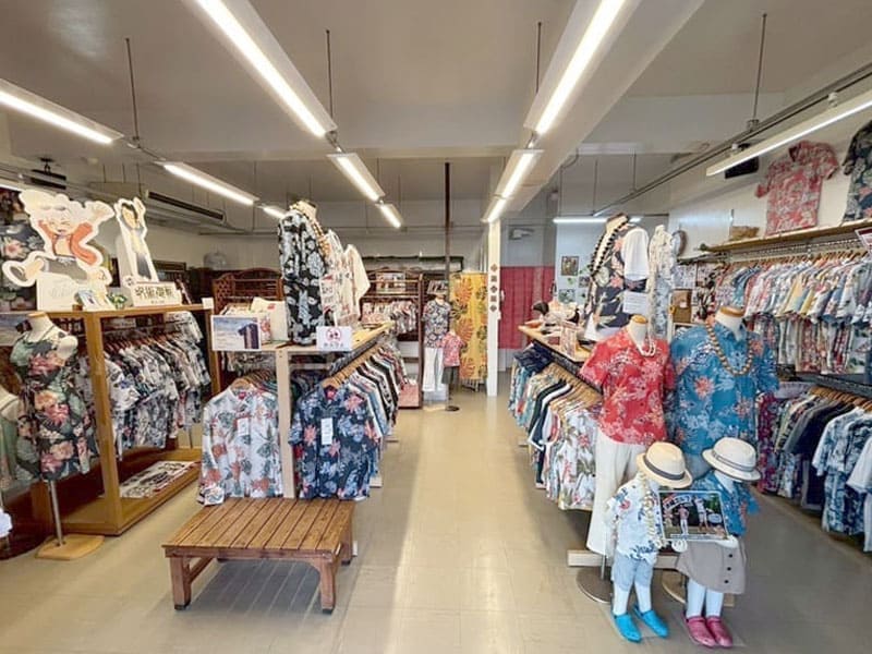 内観 ムーンビーチ前店