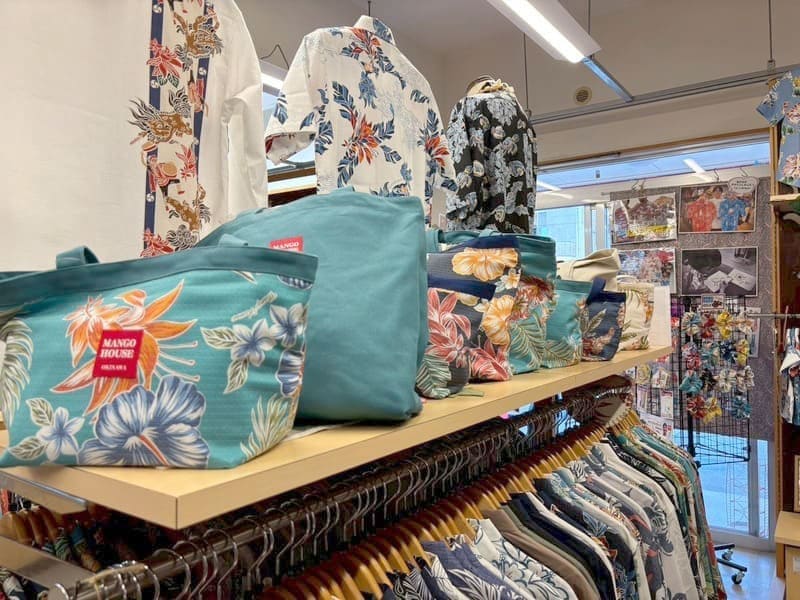 内観 ムーンビーチ前店