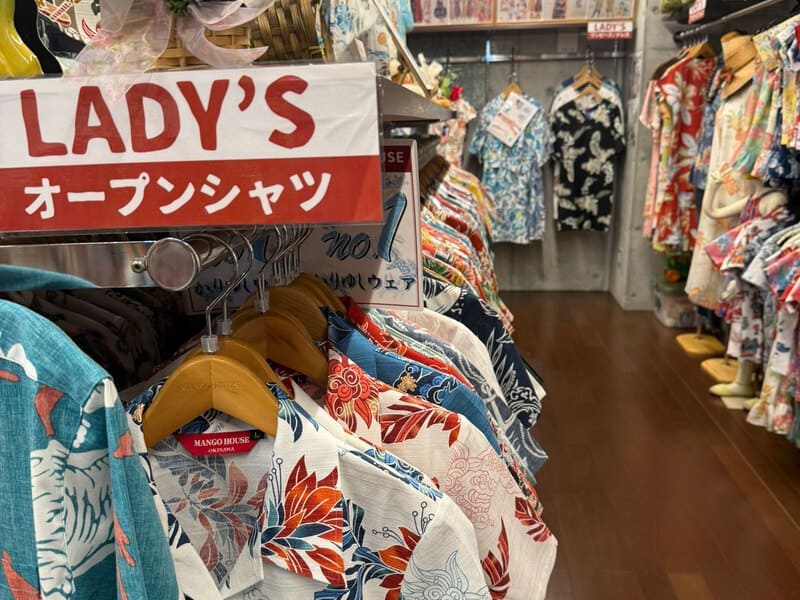 内観 小禄バイパス店