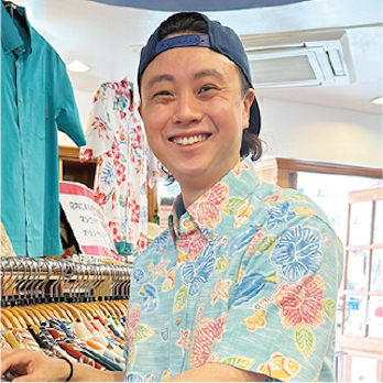 かりゆしウェア　デザイナー　沖縄アロハシャツ