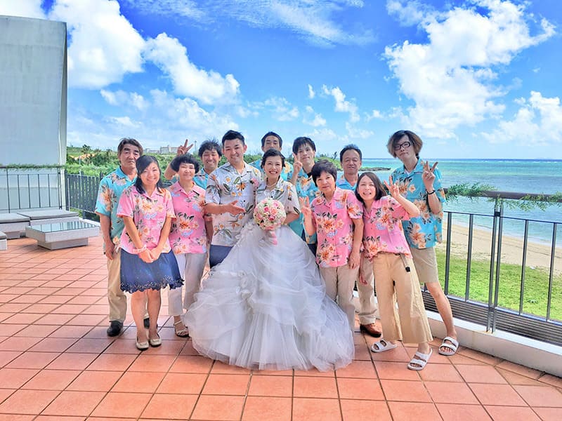 16年の夏 沖縄結婚式 かりゆしウェア リゾートウェディング マンゴハウスブログ