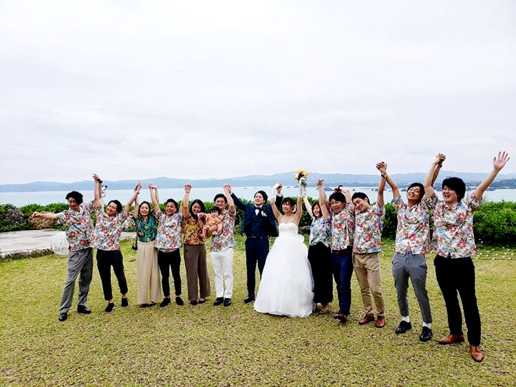 沖縄結婚式　空と海の教会　かりゆしウエディング