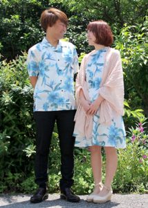 お揃いコーデかりゆしウェアとワンピース