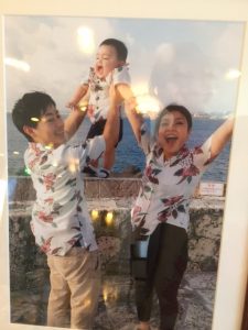 ウェルカムボードもかりゆしウェアコーデ