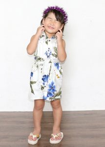 ボタニカルハイビーシャツワンピ_オフブルー