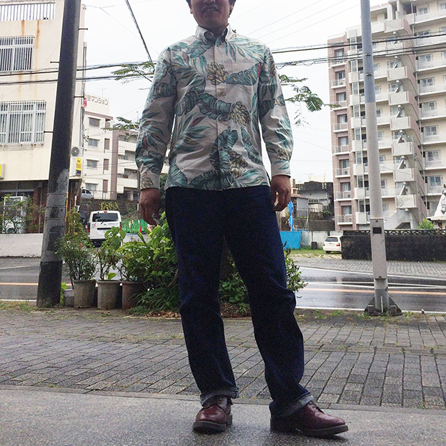 沖縄は梅雨中！バナナ柄の沖縄アロハシャツ（かりゆしウェア）で気分晴れ晴れ♪