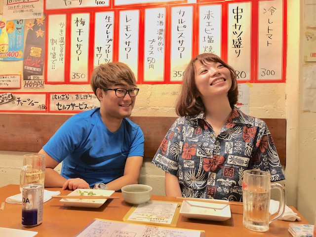 メンズを着こなす女子のアロハシャツコーデ～せんべろで着ていました～