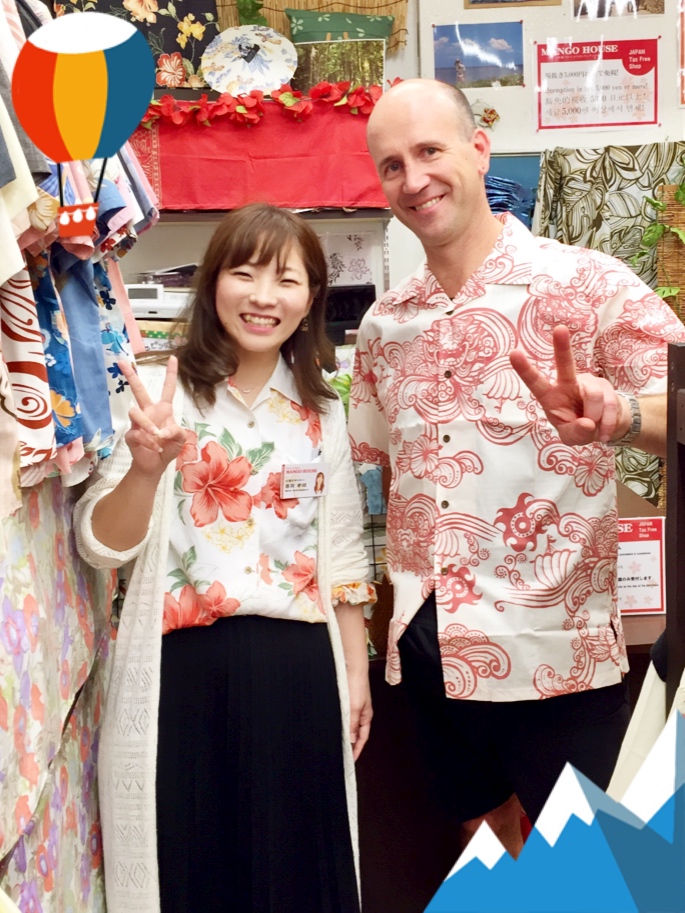 海外の方も着ているかりゆしウェア♪　国際通り２号店　na-ri-