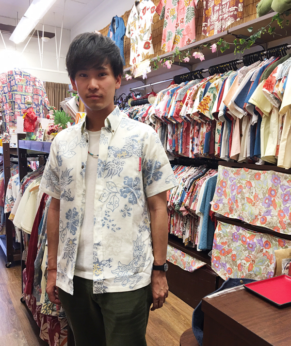 沖縄を楽しむためのかりゆしウェアを探して…　二号店：島野