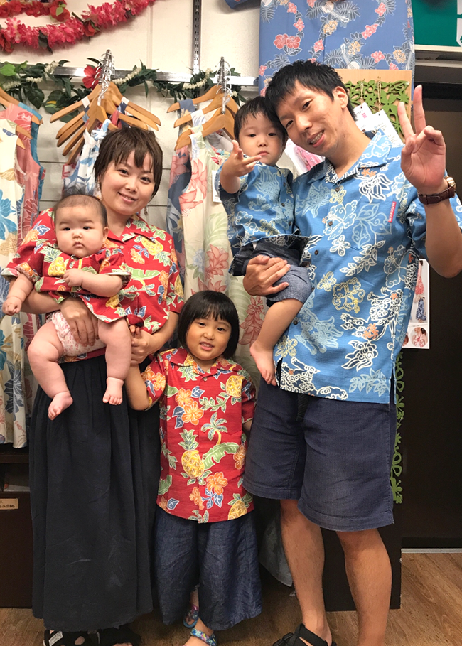 家族でおそろいかりゆしウェア♪　本店/ヒガ
