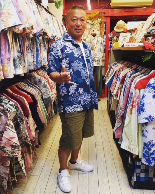 ネイビーアロハがとってもワイルド★長崎からのお客様♪