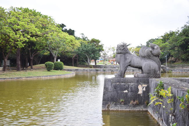 沖縄　シーサー