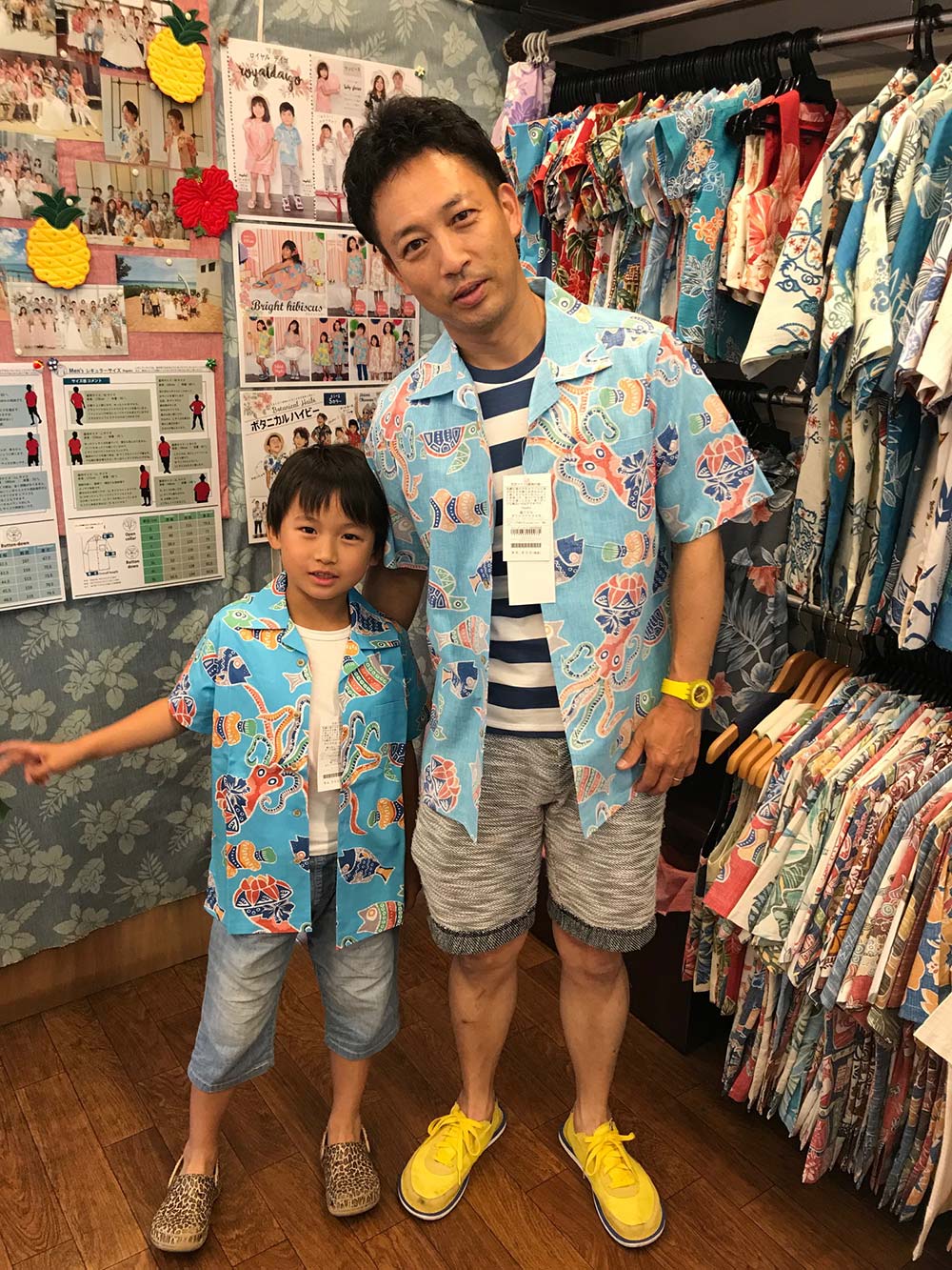お揃いのアロハシャツでハイチーズ☆☆
