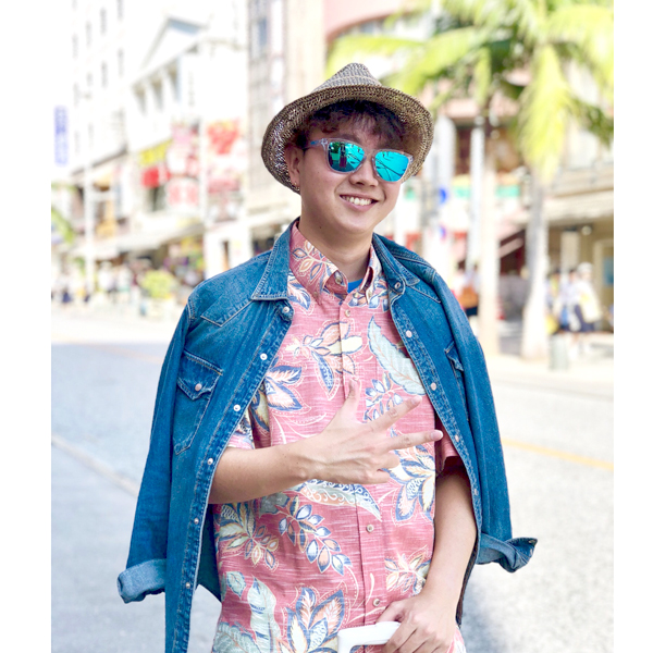 デザイナー兼モデルイシキくん