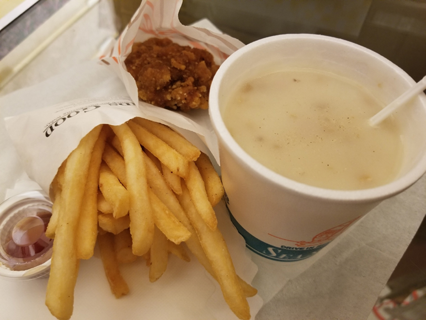 スープが美味しい恩納村の老舗レストランへＧＯ！