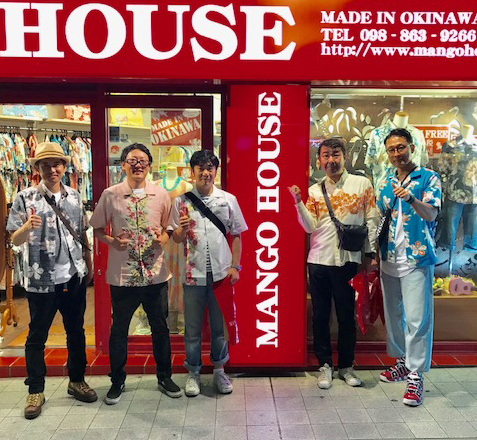 かりゆしウェアを着て社員旅行を楽しむ！