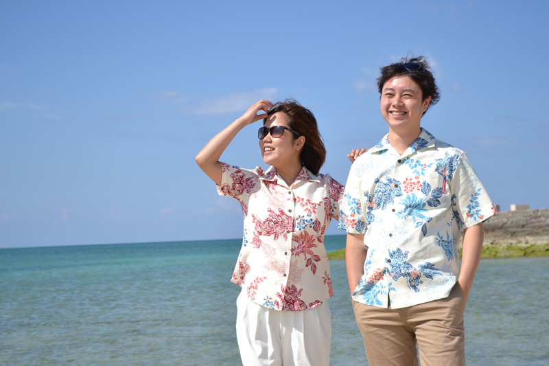 アロハシャツ　海