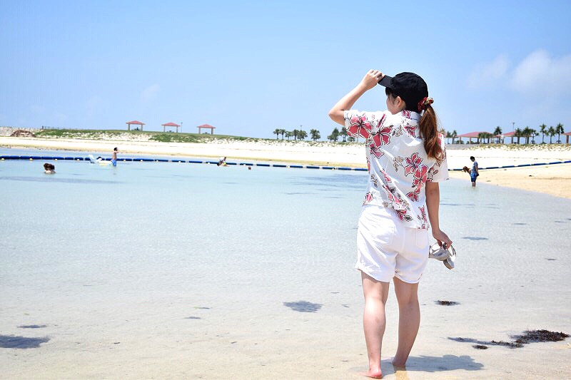 アロハシャツ　海