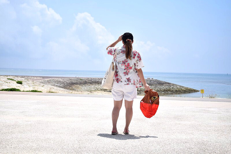 アロハシャツ　海