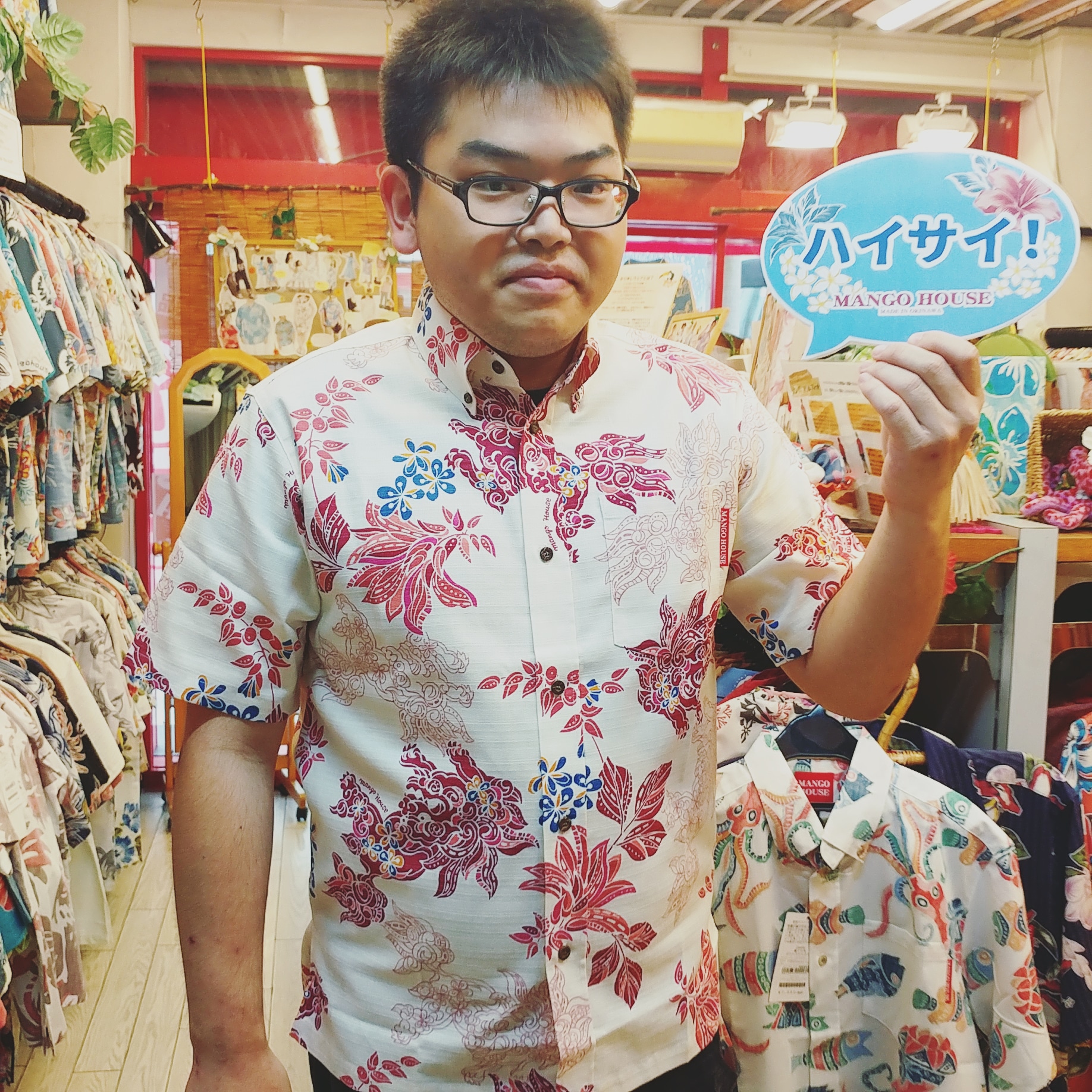 地元のお客様ご来店☆通学用にかりゆしウェアゲット！