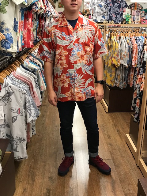 燃えるアロハシャツ