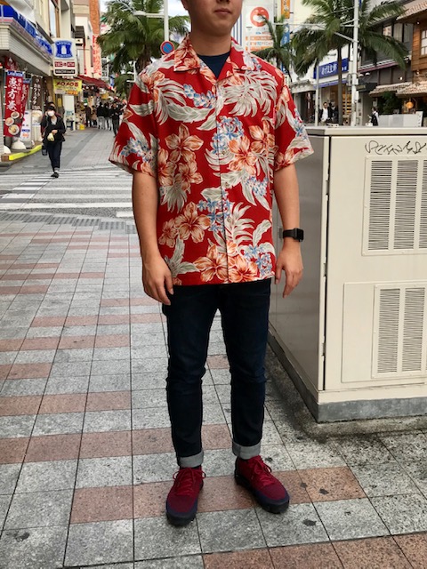 燃えるアロハシャツ