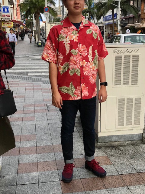 燃えるアロハシャツ