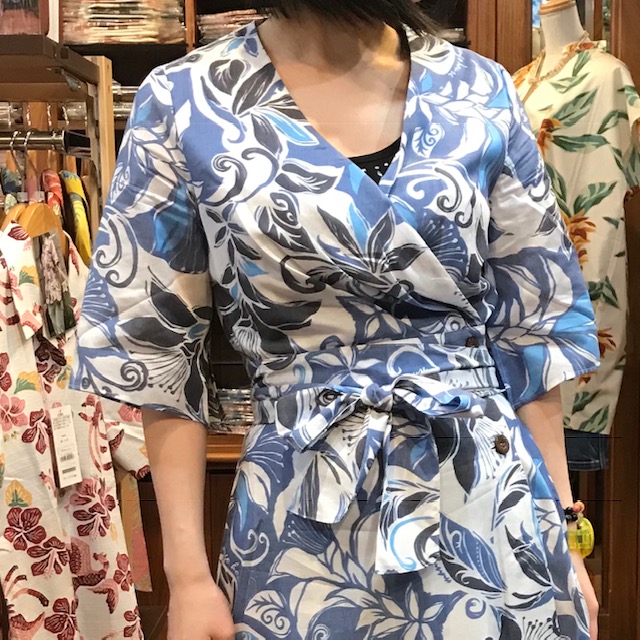 かりゆしウェア　レディース