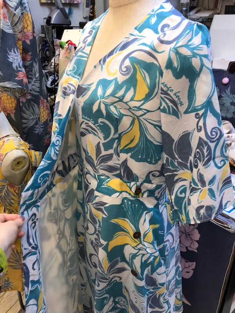 かりゆしウェア　レディース