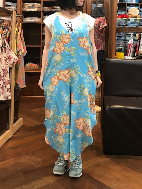 かりゆしウェア　レディース