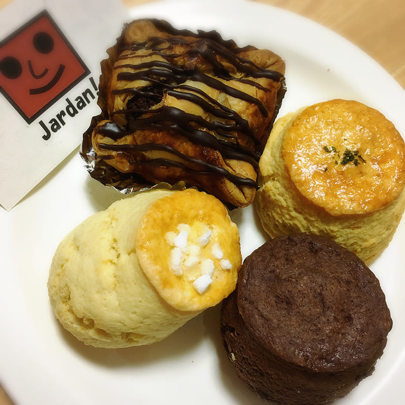差し入れ＆手土産にも最適！沖縄にある、コーヒーに合うスコーン専門店。