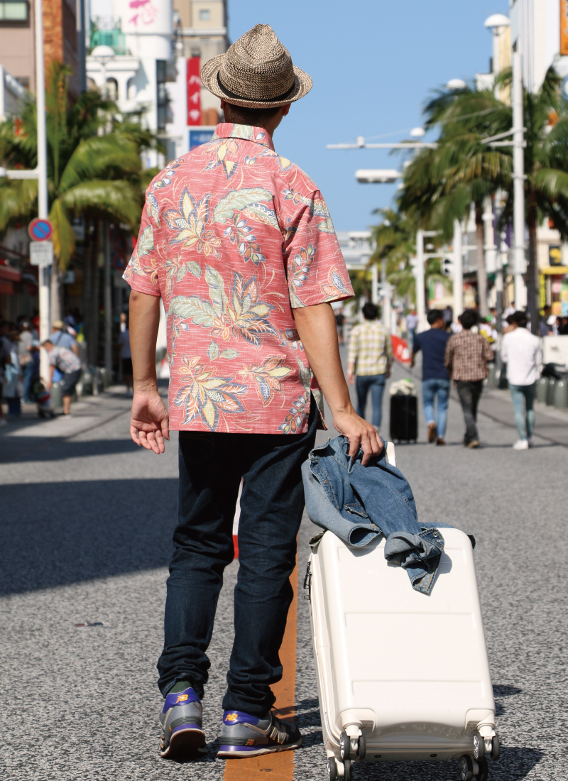 男　アロハシャツ