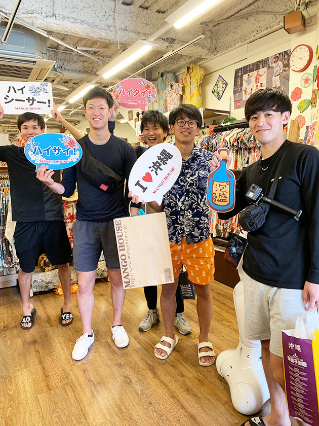 卒業旅行も兼ねて沖縄へ♪なお兄さん方！