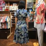 背中ファスナーのお洋服のコツ！！これでワンピース一人でも着られます 