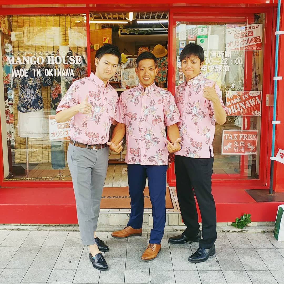 これから結婚式の二次会に！地元うちなんちゅのお客様！