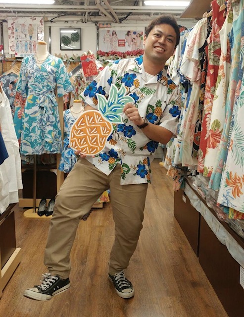 沖縄　アロハシャツ