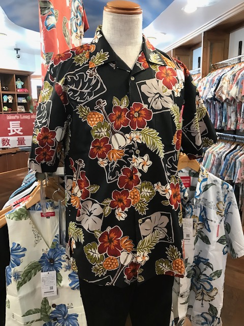 沖縄　アロハシャツ