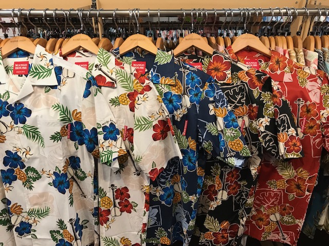 沖縄　アロハシャツ