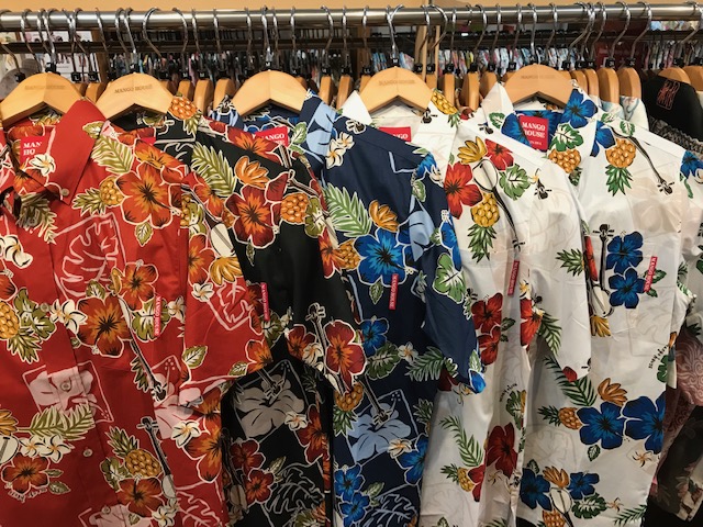 沖縄　アロハシャツ