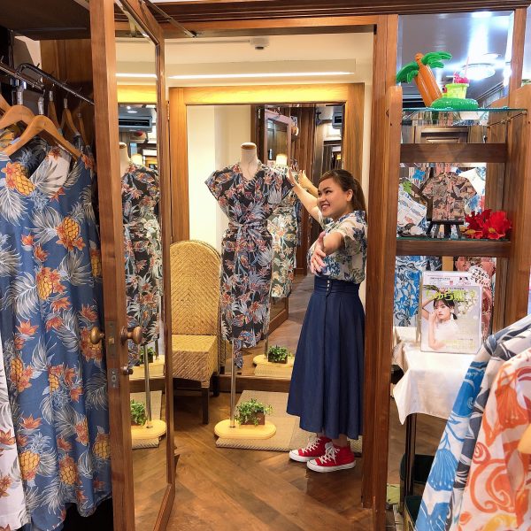 沖縄ウェディング応援！かりゆしワンピースを選ぶなら試着室の広～いMANGO HOUSE国際通り５号店がオススメ♪