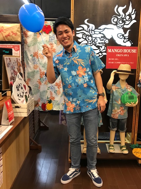 沖縄　かりゆしウェア