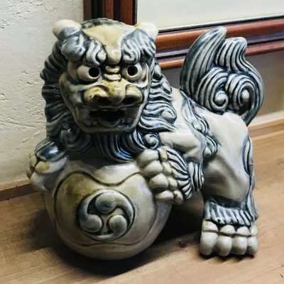 玉獅子　シーサー