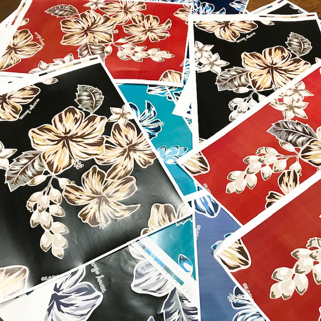 沖縄　アロハシャツ　かりゆしウェア