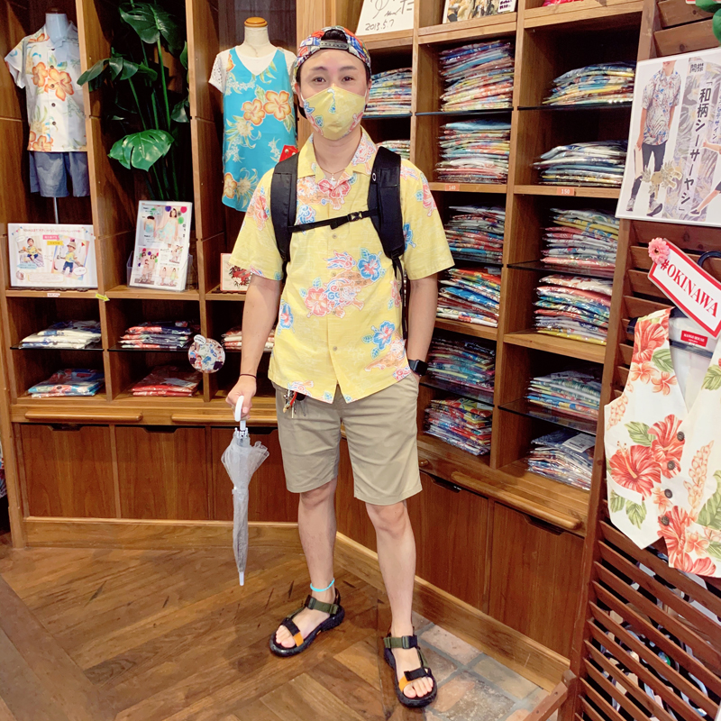 マンゴハウススタッフの通勤・出勤コーデ。