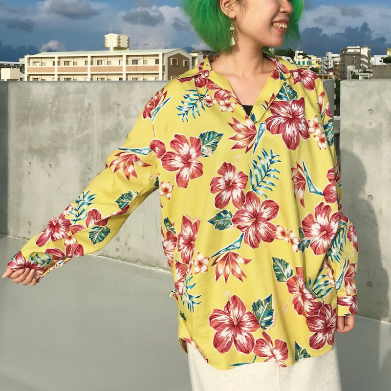 夏　トロピカル　沖縄　アロハシャツ