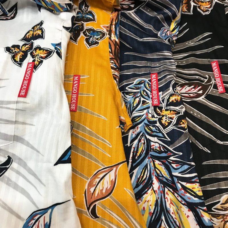 かりゆしウェア　沖縄　色