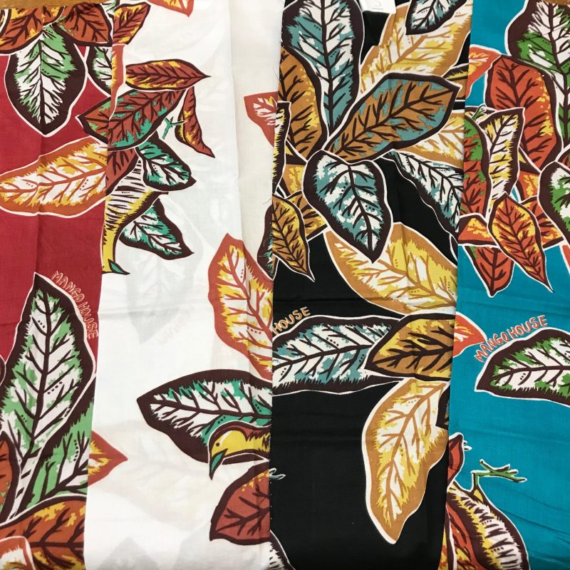 かりゆしウェア　沖縄　色