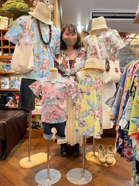 はじめまして！４月から国際通り店で働いている(おくやま)です！！