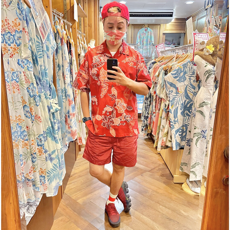 ドラゴン柄かりゆしウェア